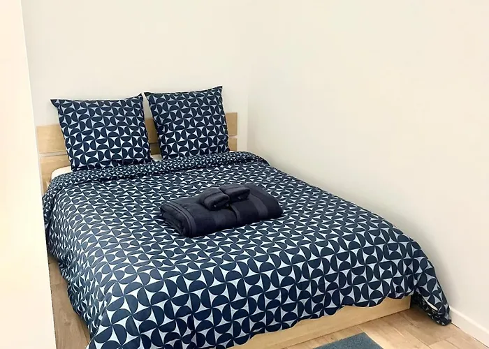 3-pieces Flat With Private Garden & Bbq * 보솔레이